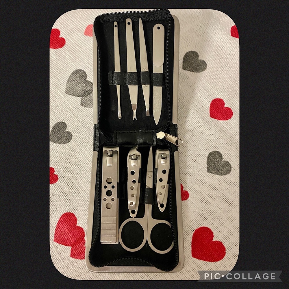 Professional Nail Care Grooming Kit (Manicure Set) NWOT